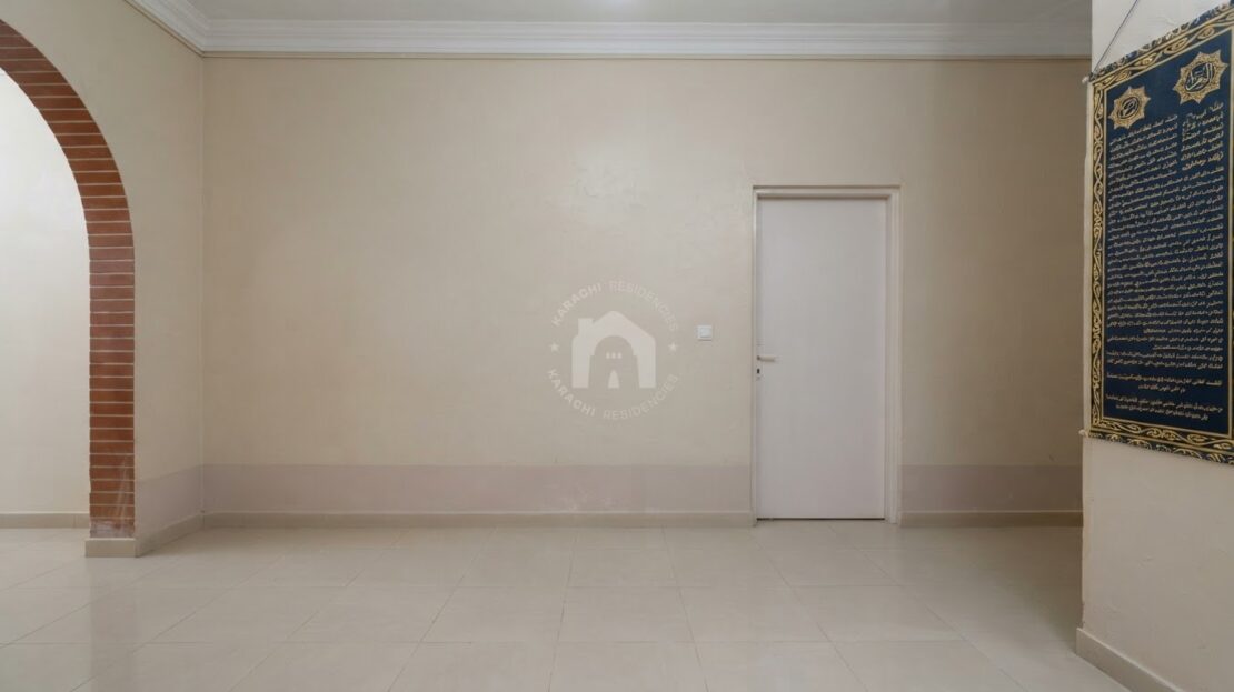 Hallway leading to bedrooms, Soldier Bazar flat