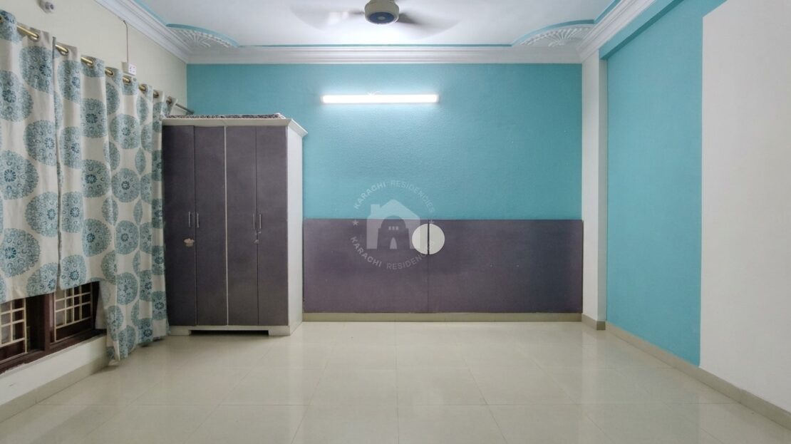 Second bedroom with twin beds, Soldier Bazar flat
