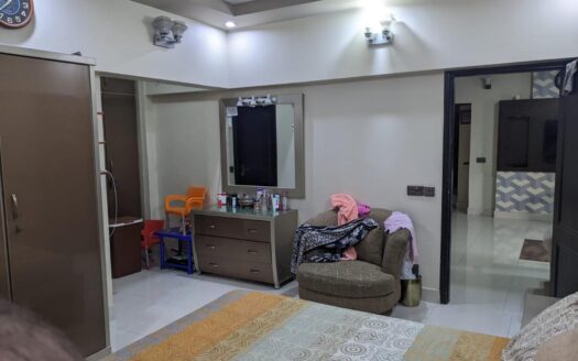 PECHS Block 3 – 4-Bedroom Apartment for Sale