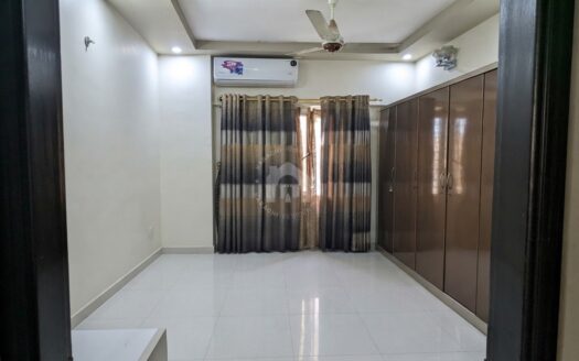 PECHS Block 3 – 4-Bedroom Apartment for Sale