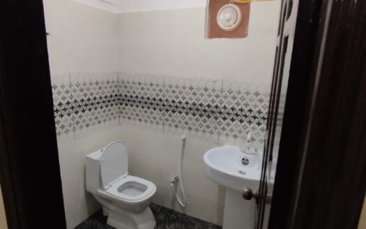 Modern 2 Bed DD Apartment for Rent – Prime Location near Mehfil-e-Murtaza