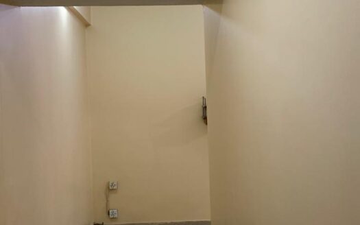 π Flat for Sale β Prime Location Behind Fatmiya Hospital, Karachi