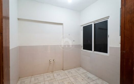 Luxury 3 Bed DD for Sale in High-Rise Building
