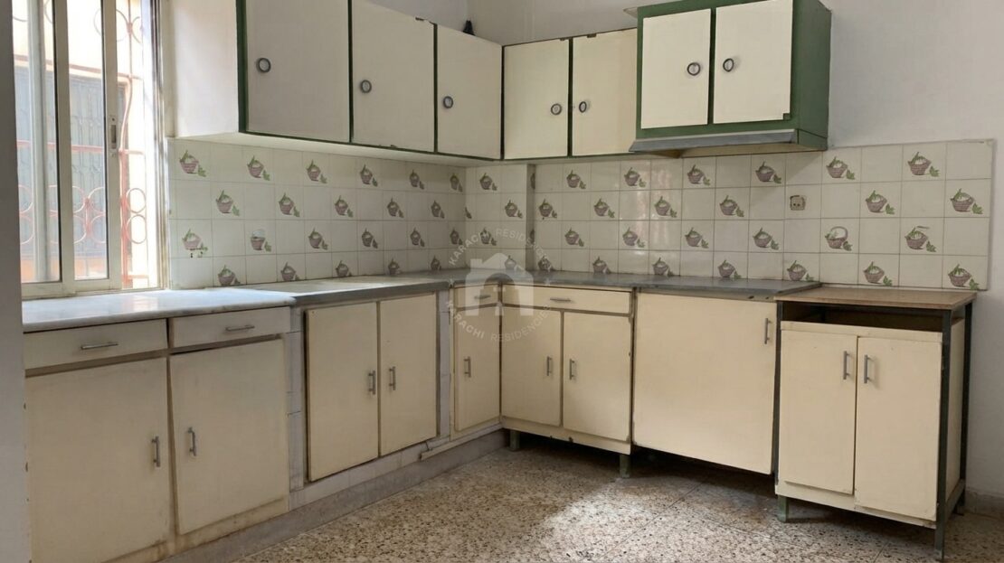 3 bed apartment for sale in prime location, Karachi - kitchen